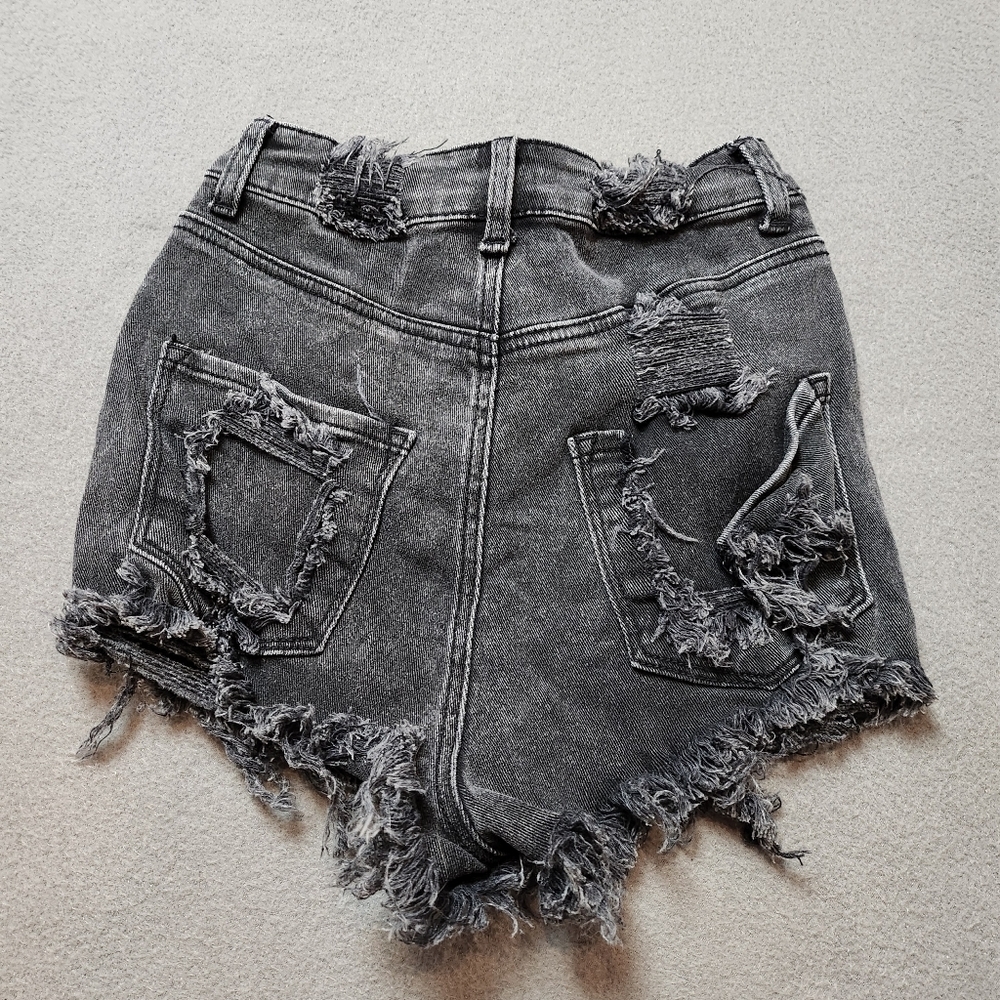 Extreme Distressed Destroyed Denim Jean Shorts Sz 26